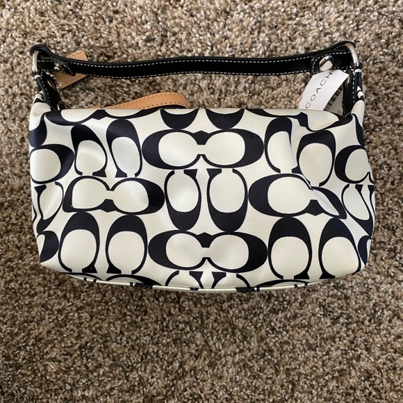 NWT Coach Hamptons Bag - Picture 3 of 4